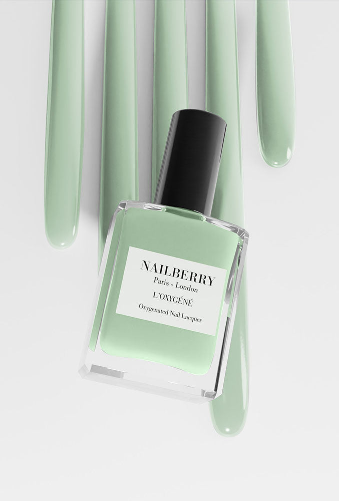 nailberry-wild-sage-nagellack-kreidiges-pastell-salbei-opaque image 4