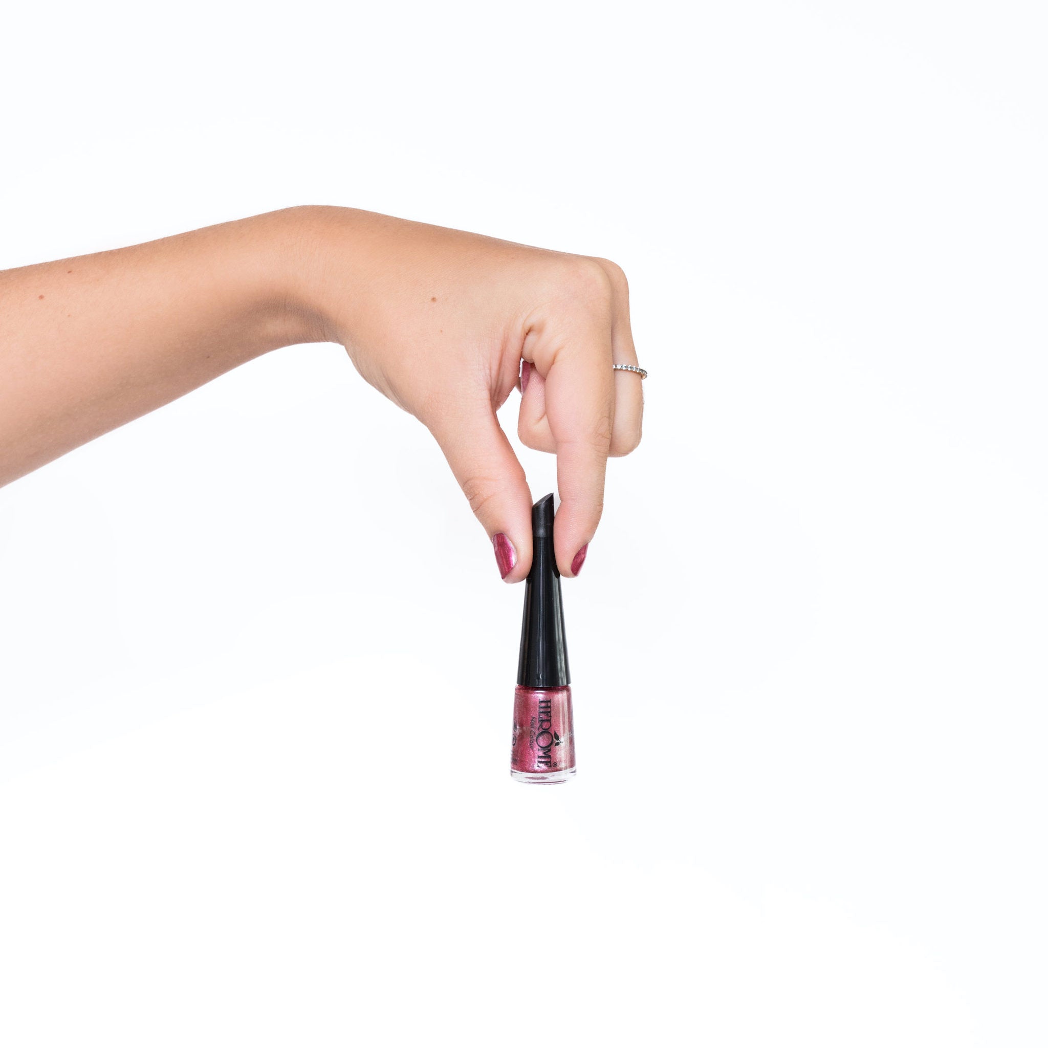 her-me-take-away-nagellack-31-vegane-nagelfarbe-4-ml-rosa image 2