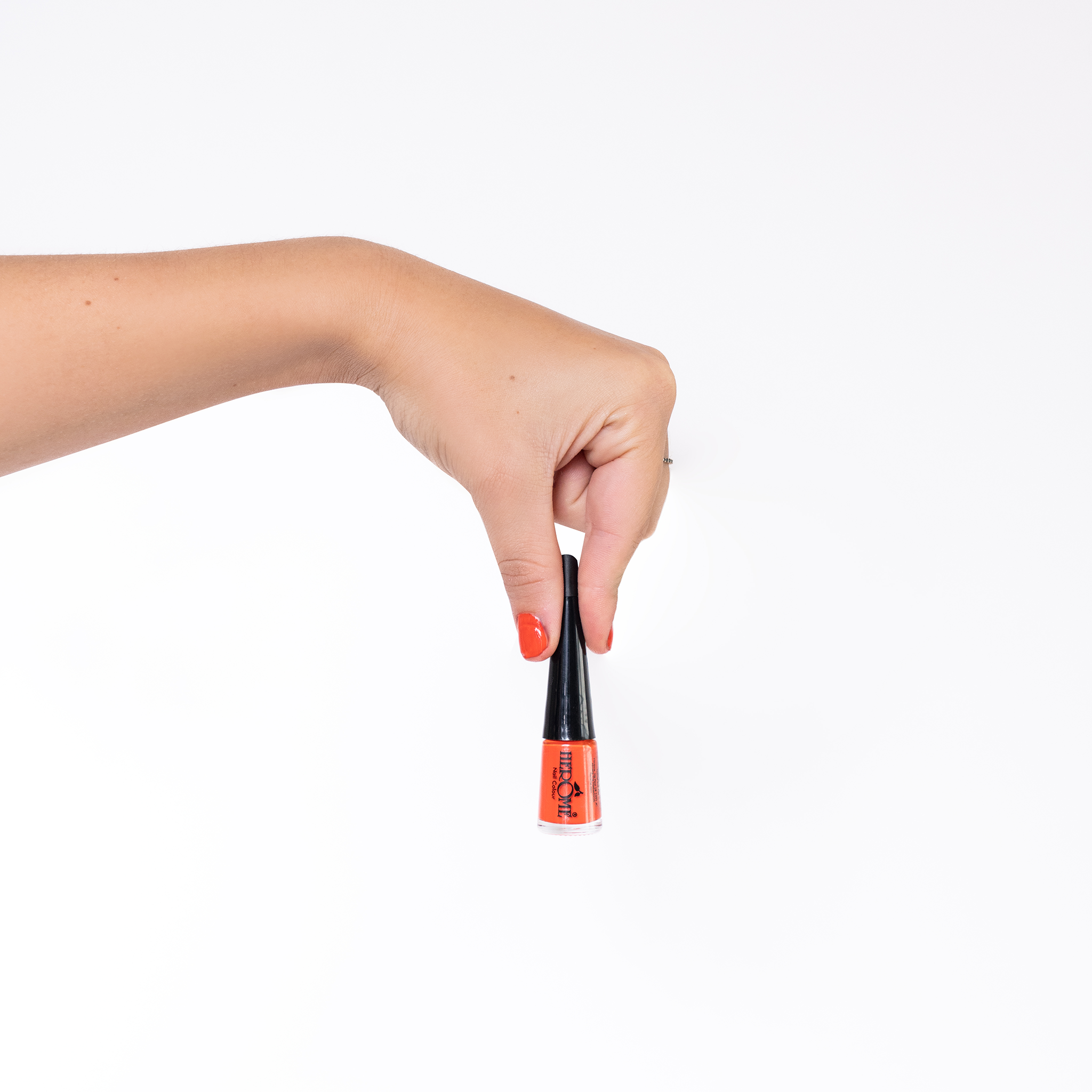 her-me-take-away-nail-colour-39-4-ml image 2