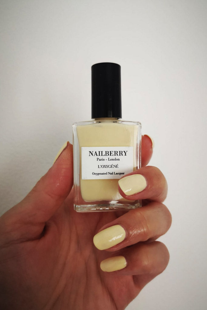 nailberry-folie-douce-nagellack-pastellgelb-opaque image 3