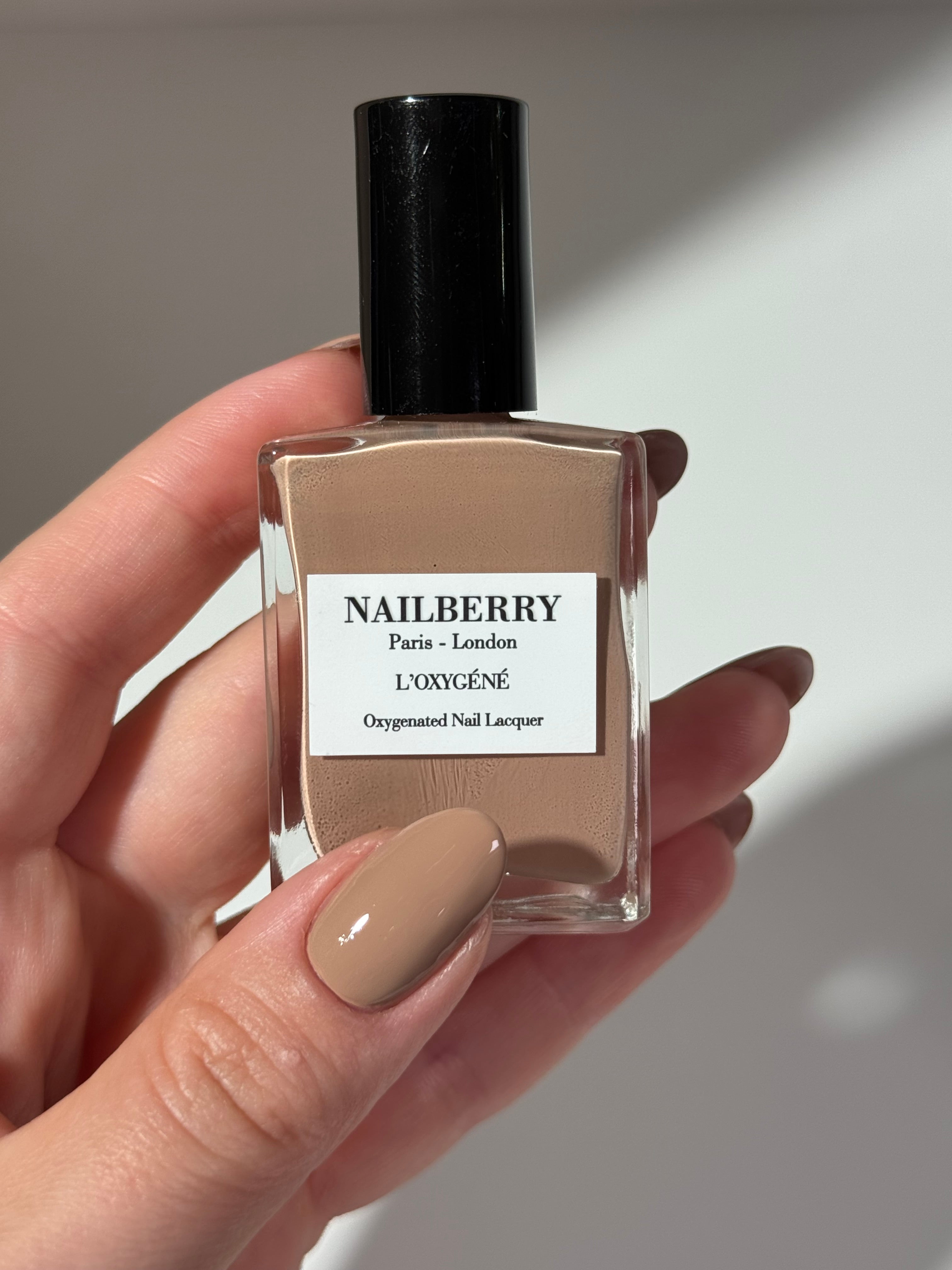 nailberry-honesty-nagellack-karamell-beige-opaque image 3