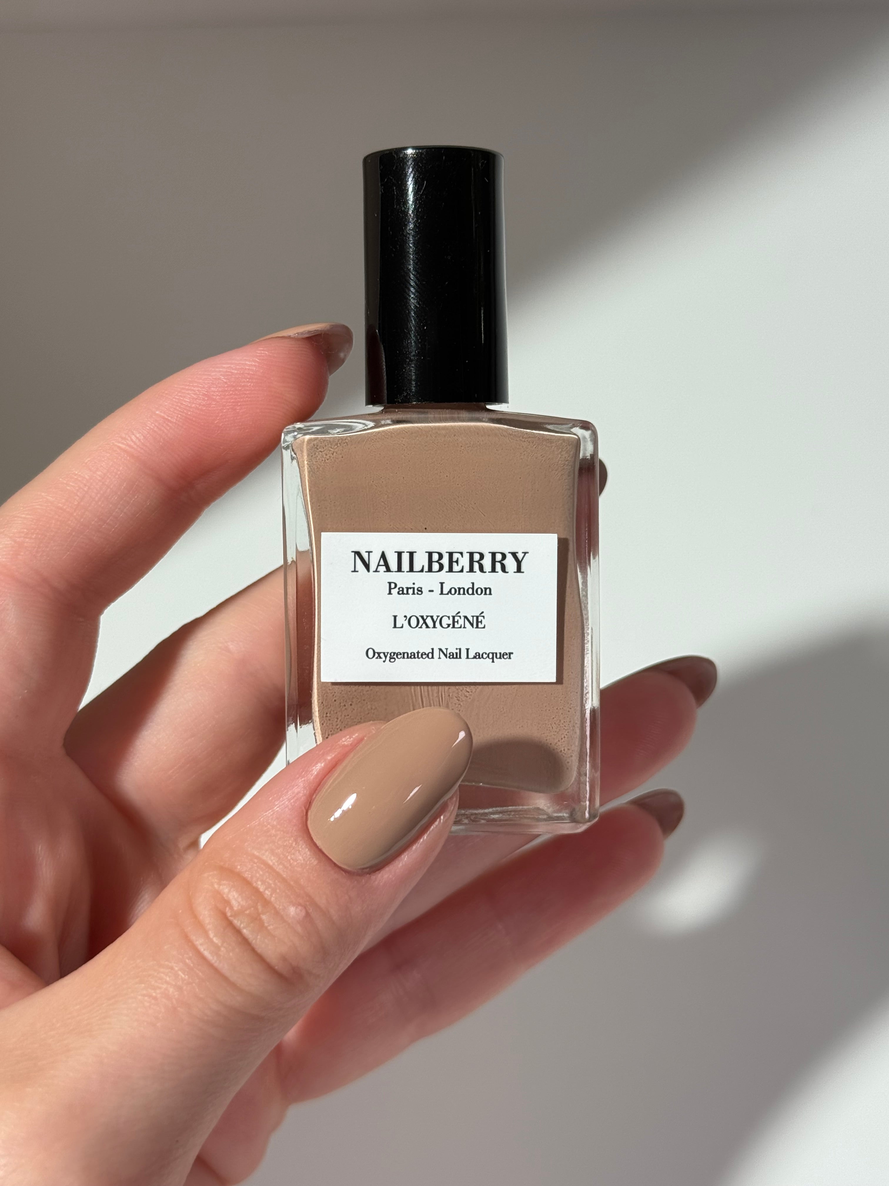 nailberry-honesty-nagellack-karamell-beige-opaque image 5