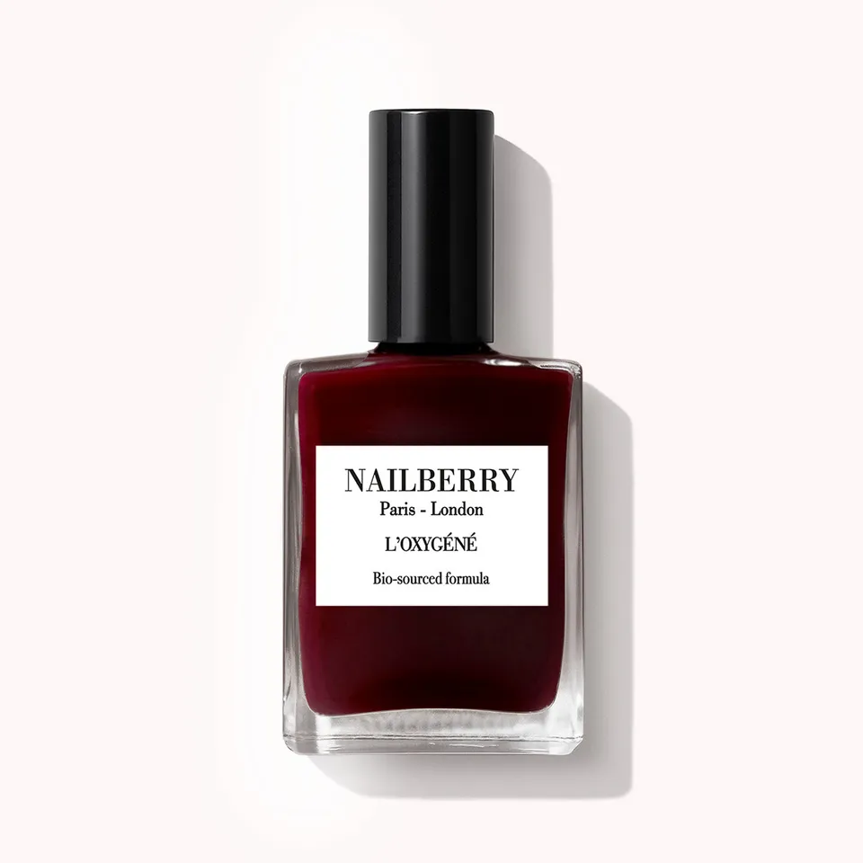 nailberry-noirberry-nagellack-deep-red-black-opaque image 1