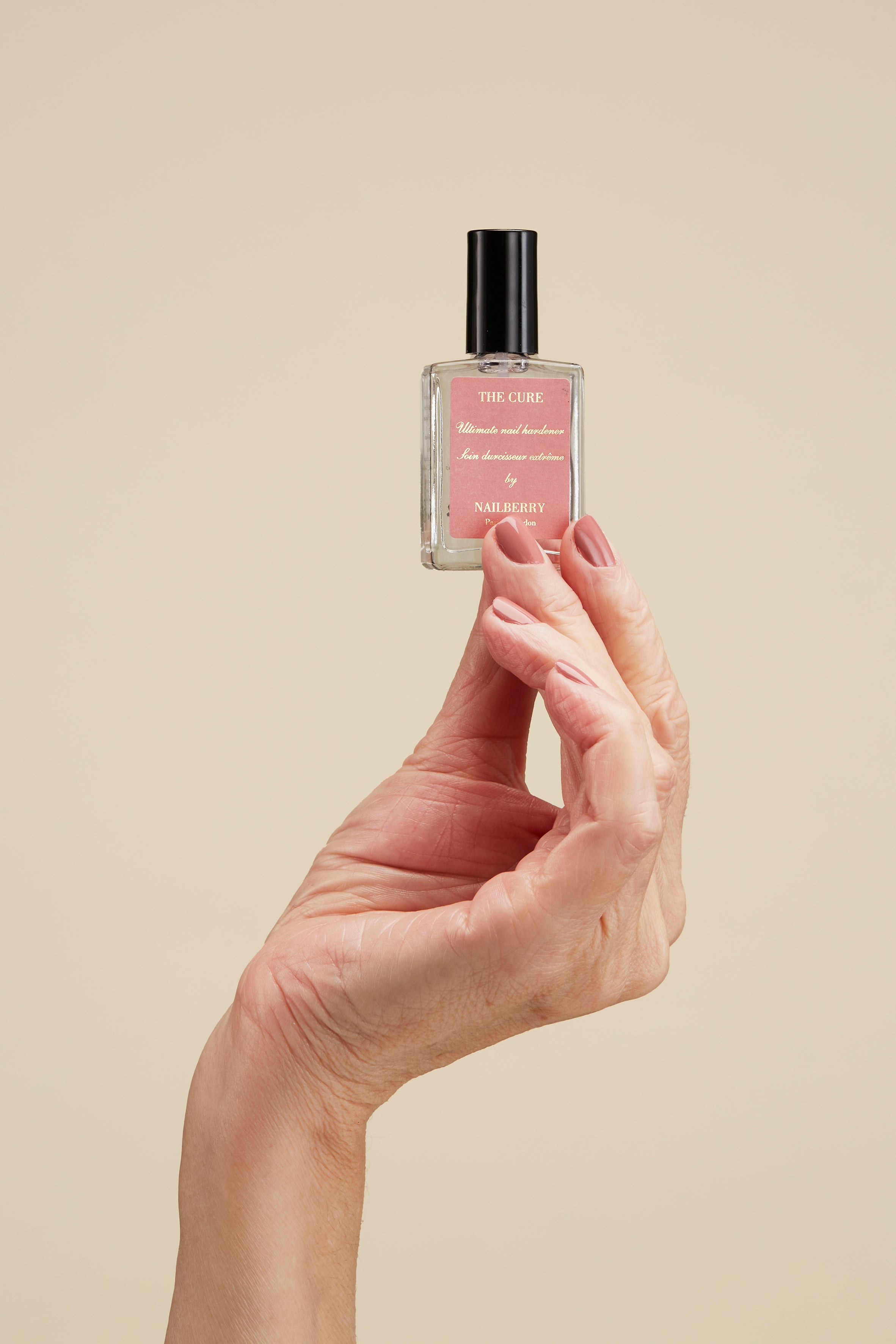 nailberry-the-cure-st-rkender-nagelh-rter-treatment image 2