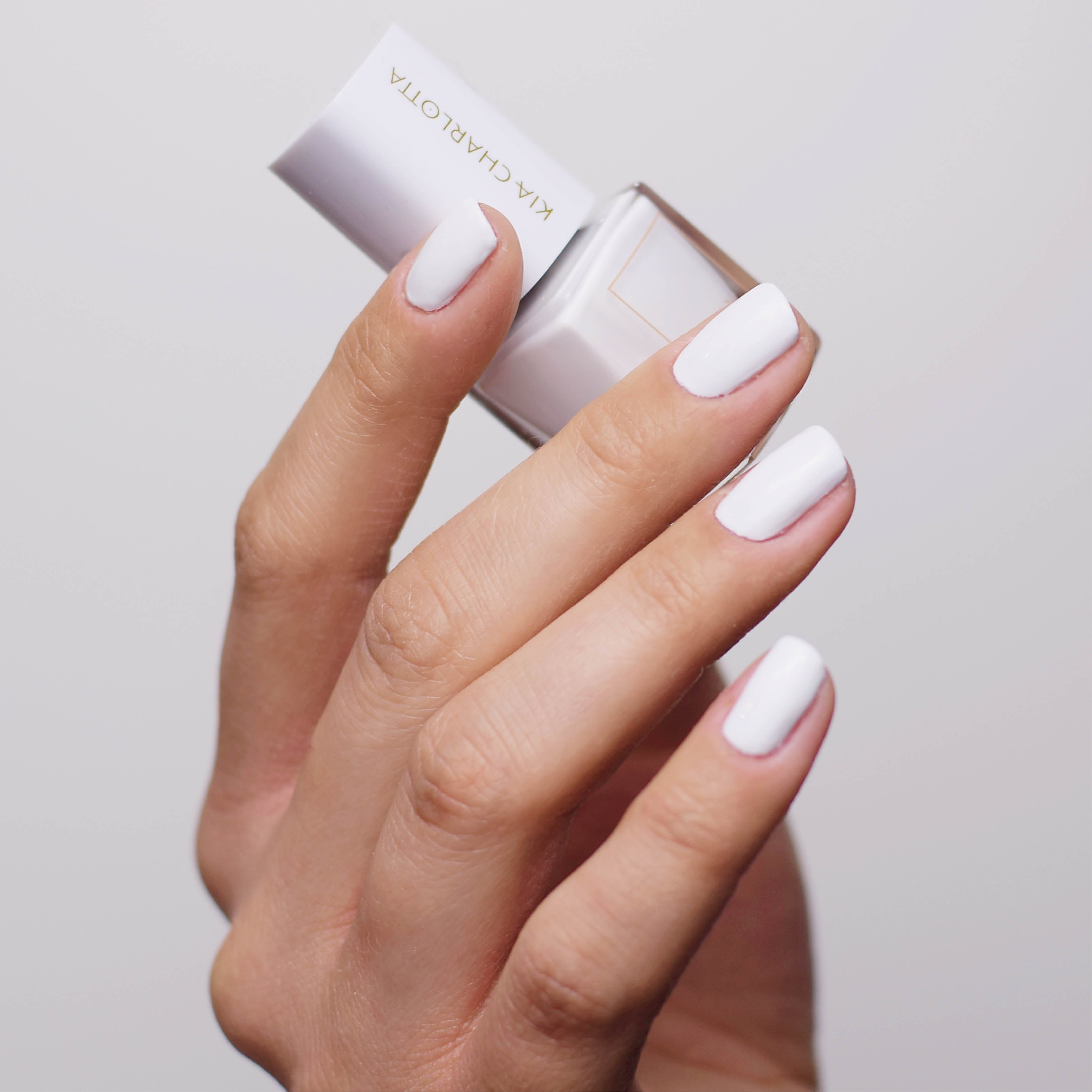 kia-charlotta-nagellack-seashell-classic-wei-vegan image 2