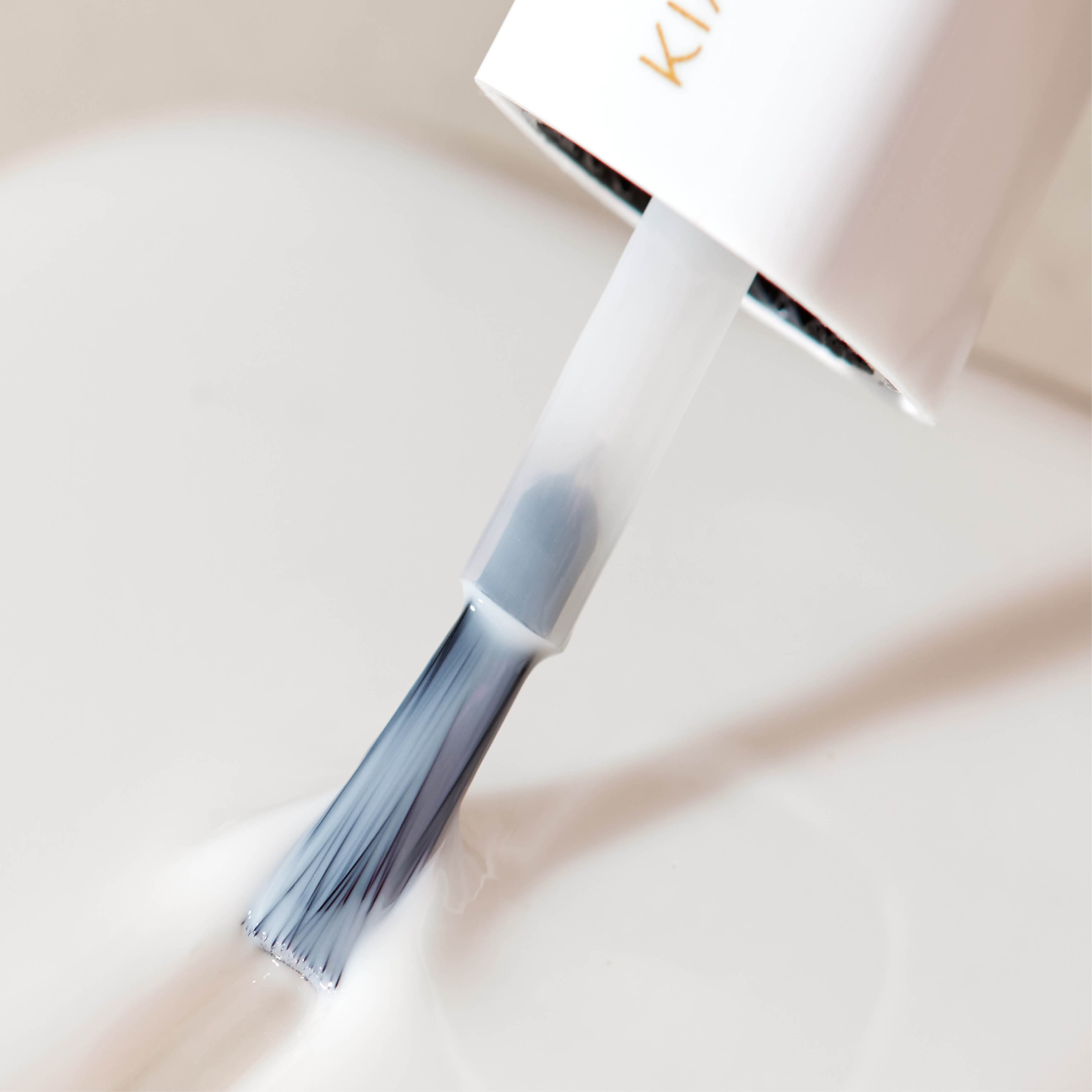kia-charlotta-repair-strength-pflegelack-mit-kaolin image 3