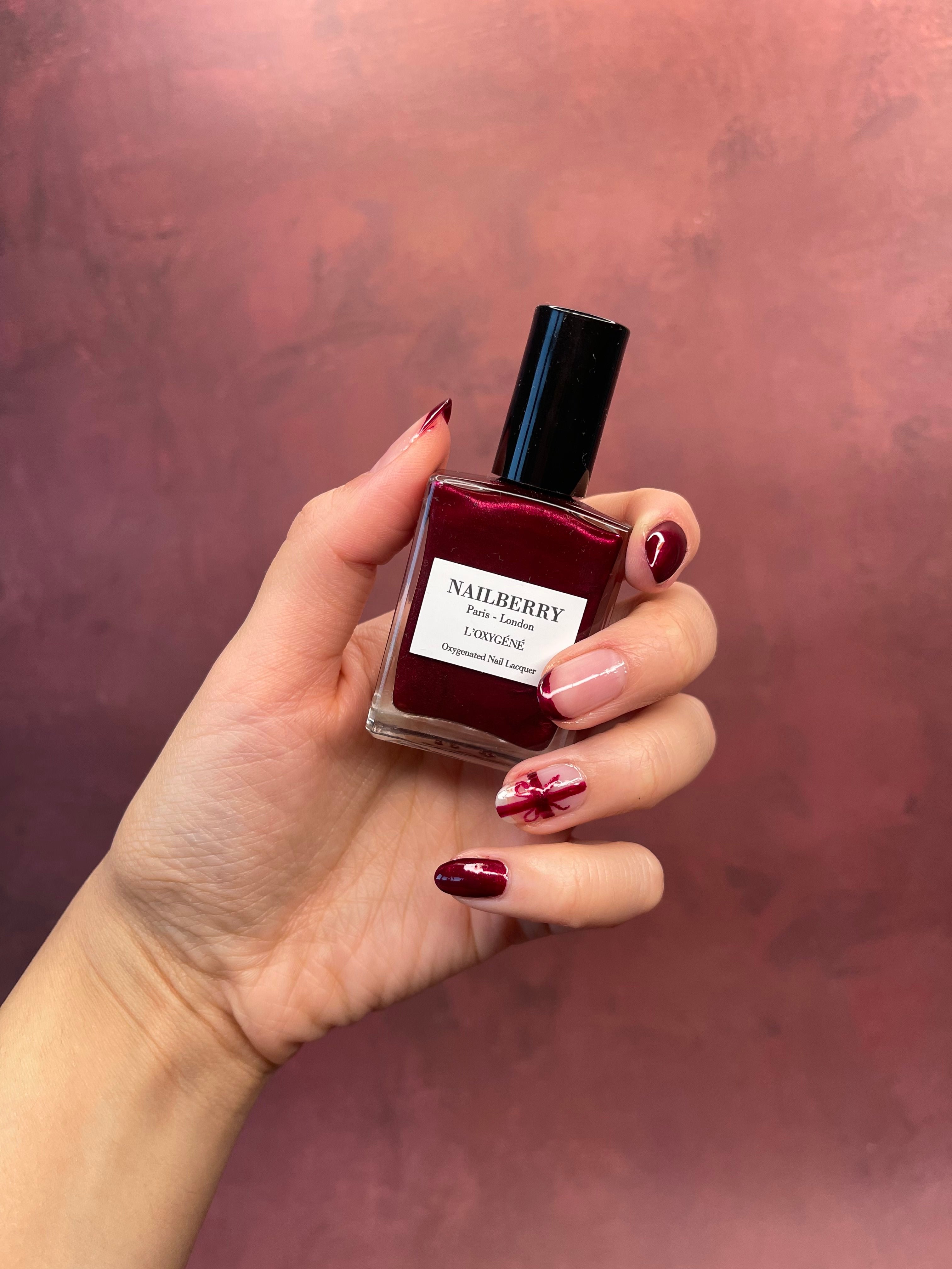 nailberry-mystique-red-nagellack-schimmer-burgunder-opaque image 2