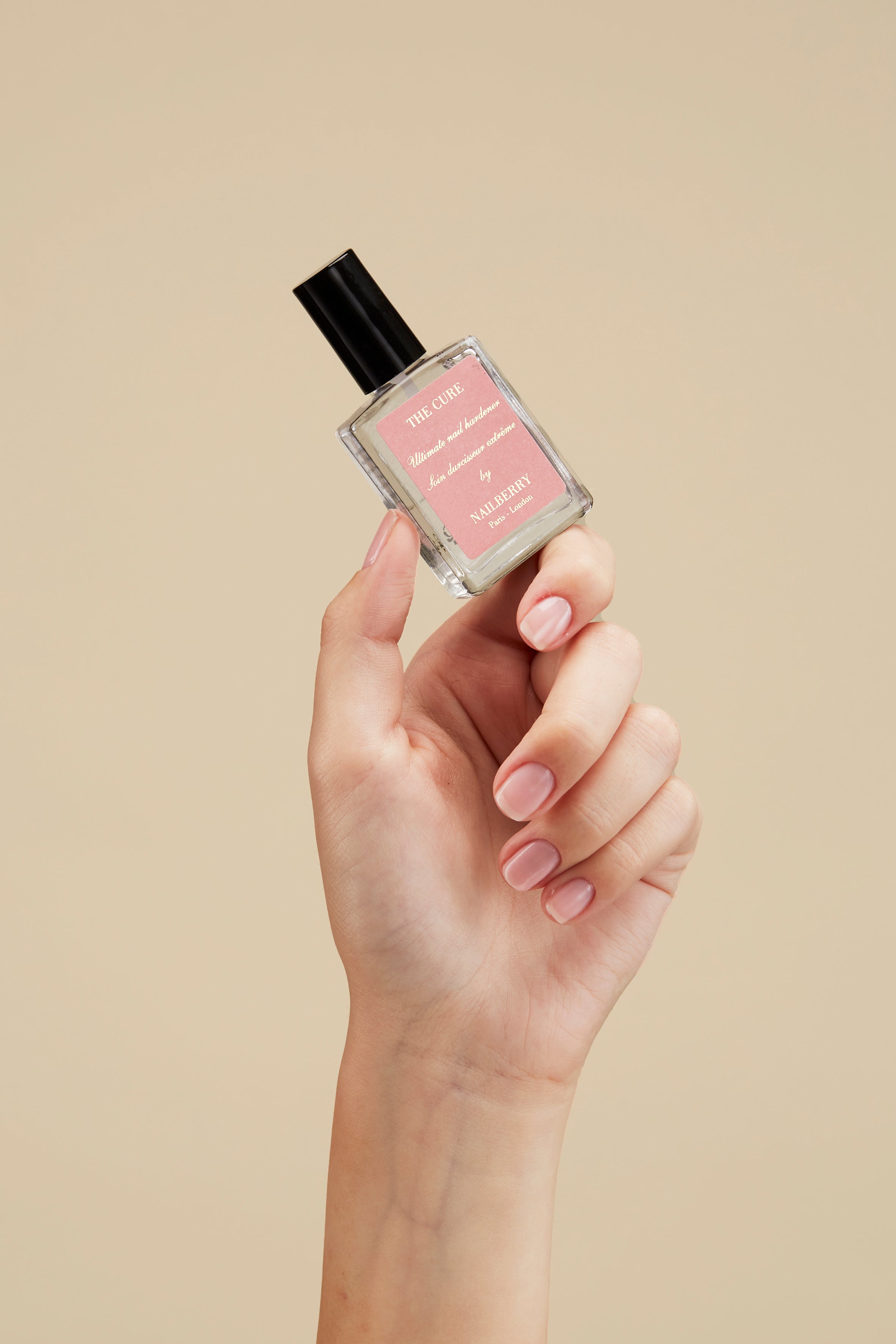 nailberry-the-cure-st-rkender-nagelh-rter-treatment image 3