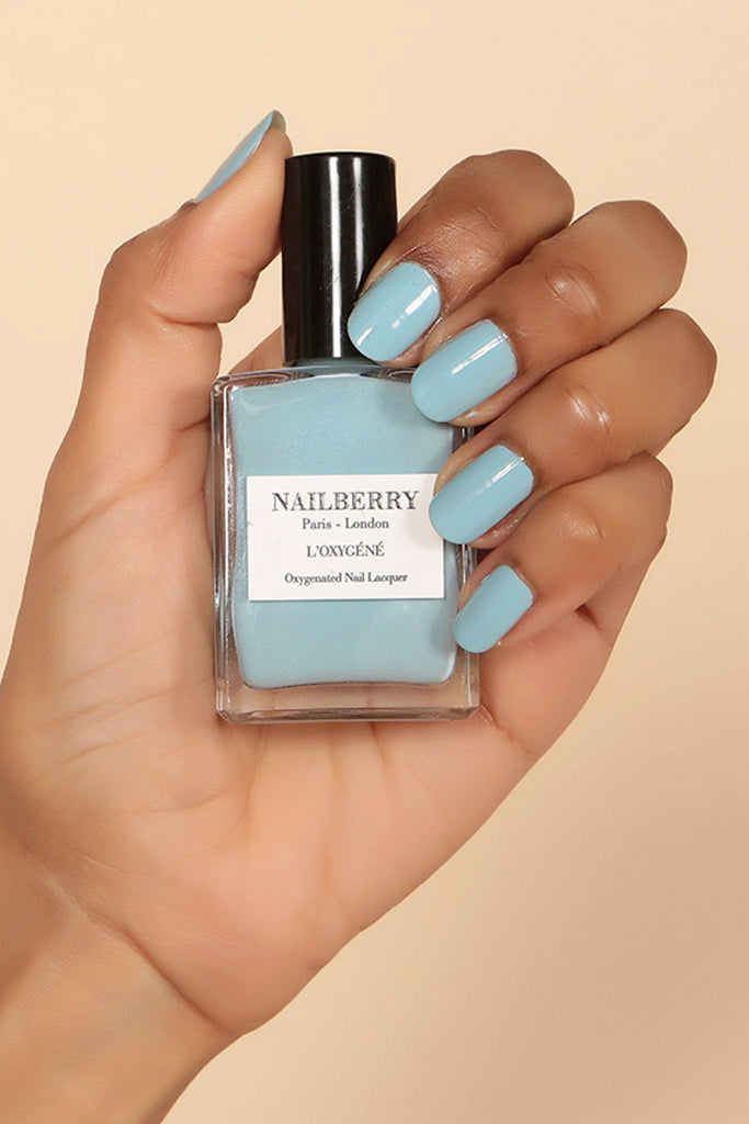 nailberry-charleston-nagellack-pastel-powder-blue-opaque image 2