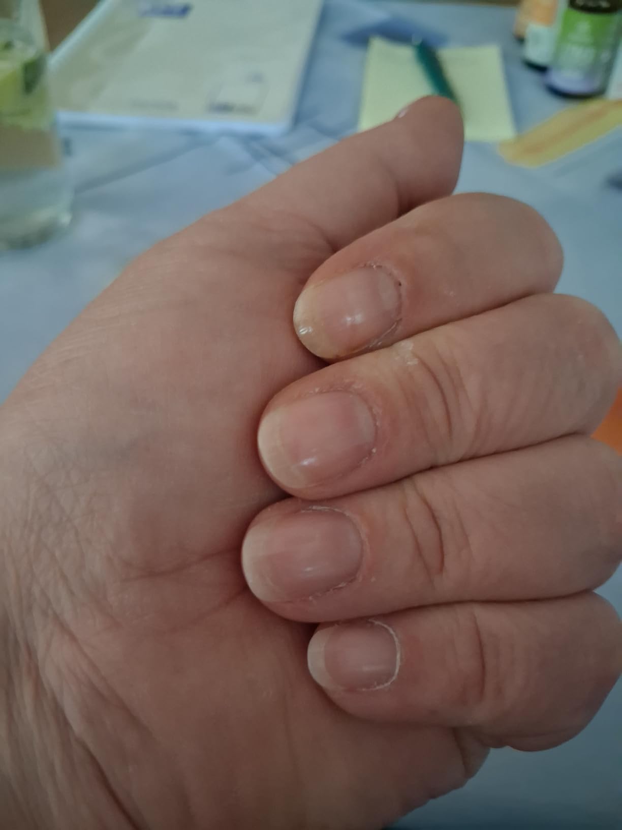 Schöne Farbe, trocknet etwas langsam