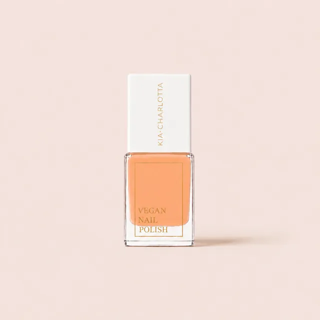 kia-charlotta-nagellack-coral-diving image 1
