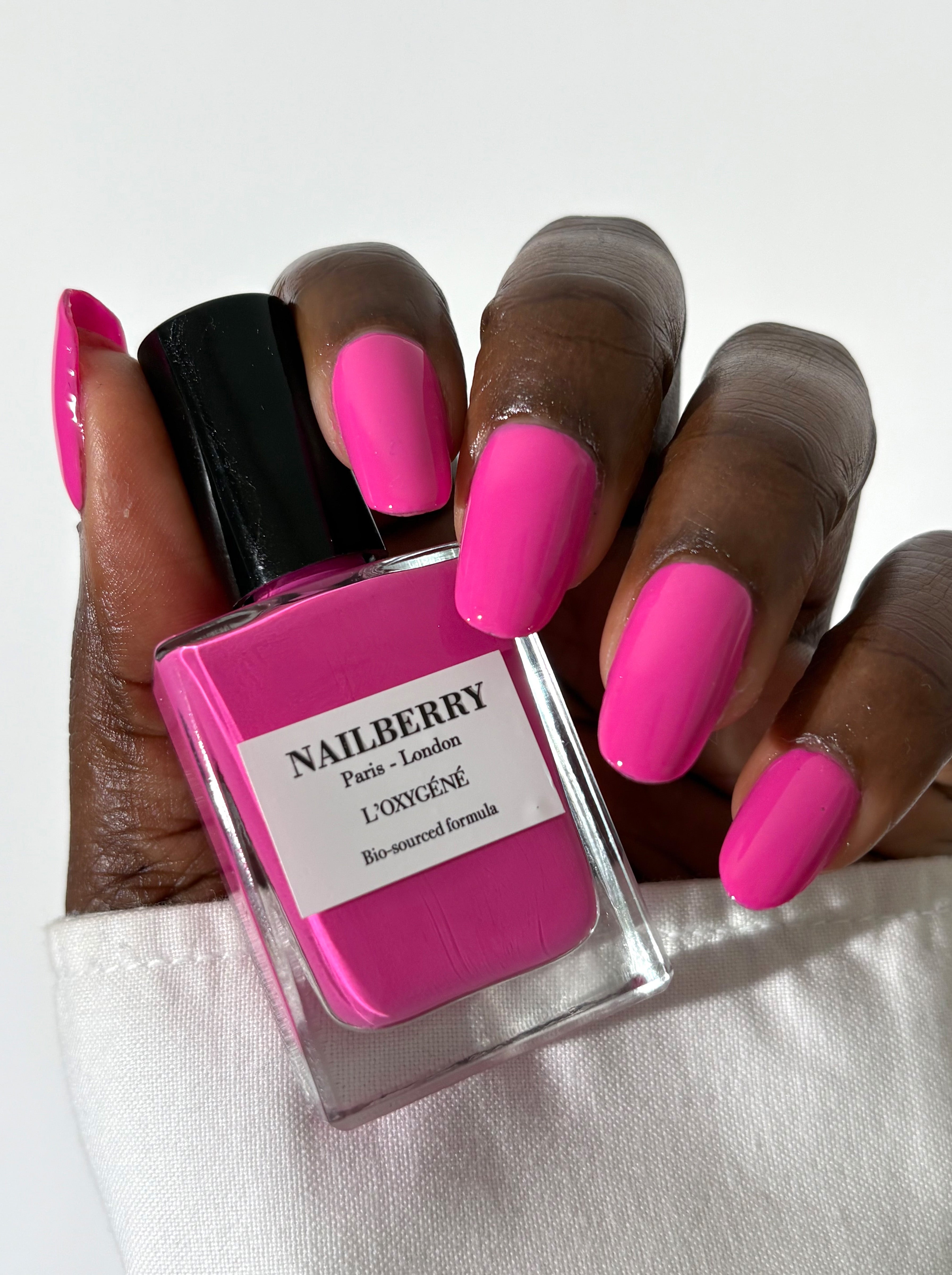 nailberry-the-auras-intensified-geschenkset-electric-pink-ultra-violet image 3