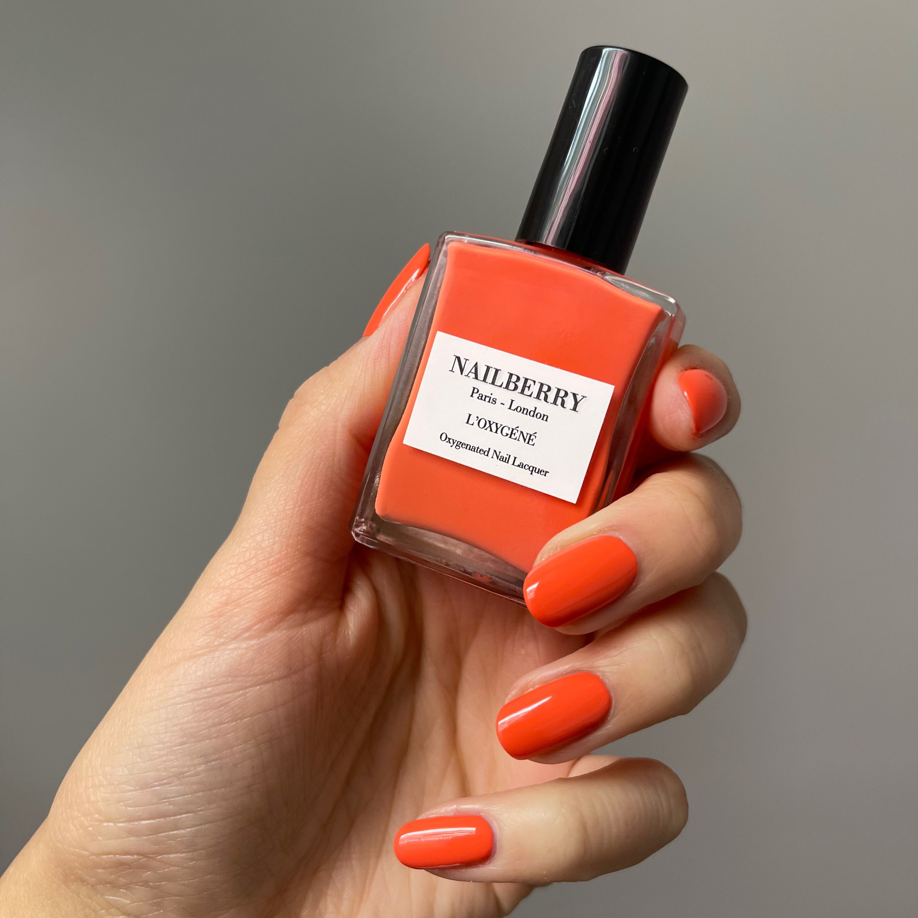 nailberry-decadence-nagellack-leuchtendes-orange-opaque image 2