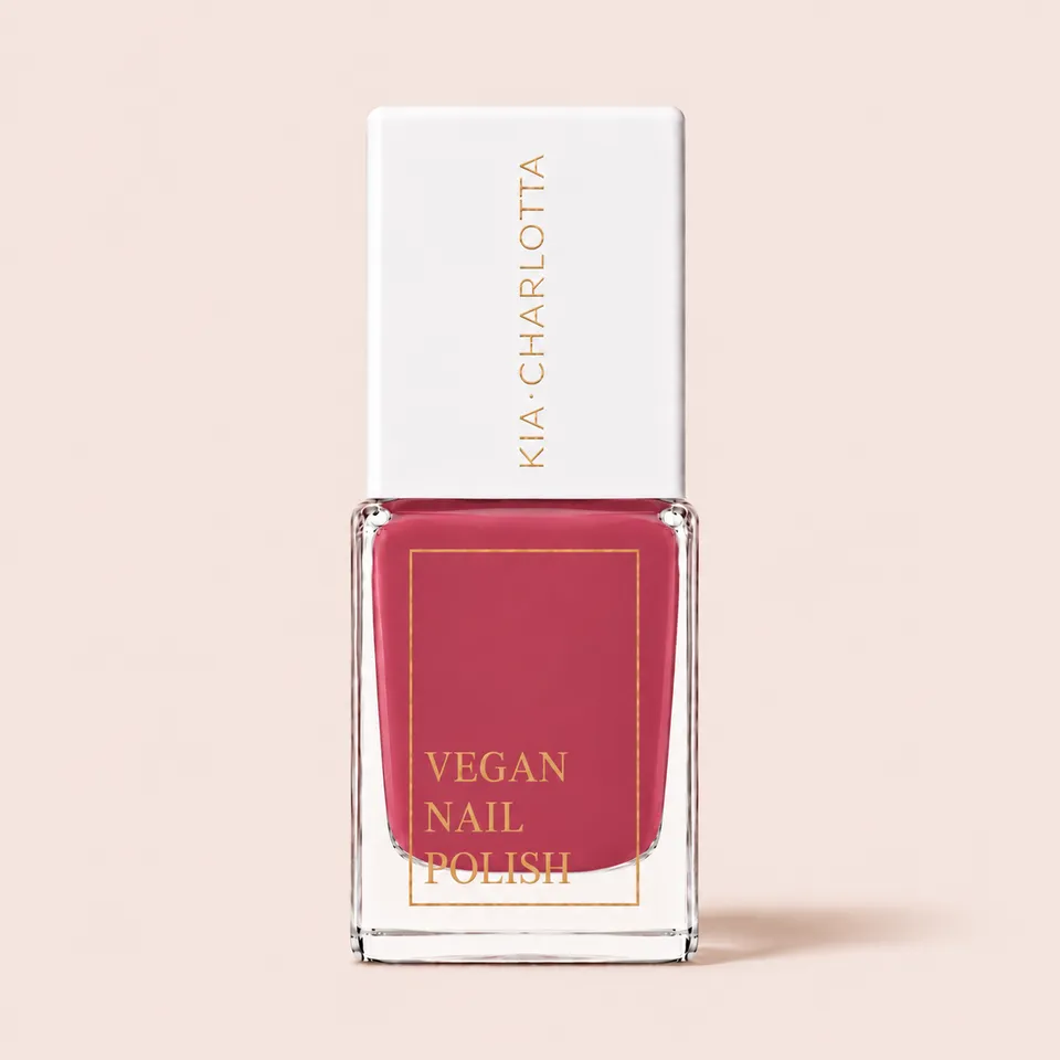 kia-charlotta-pj-s-all-day-veganer-nagellack-lila-mit-amaranth-rot image 1