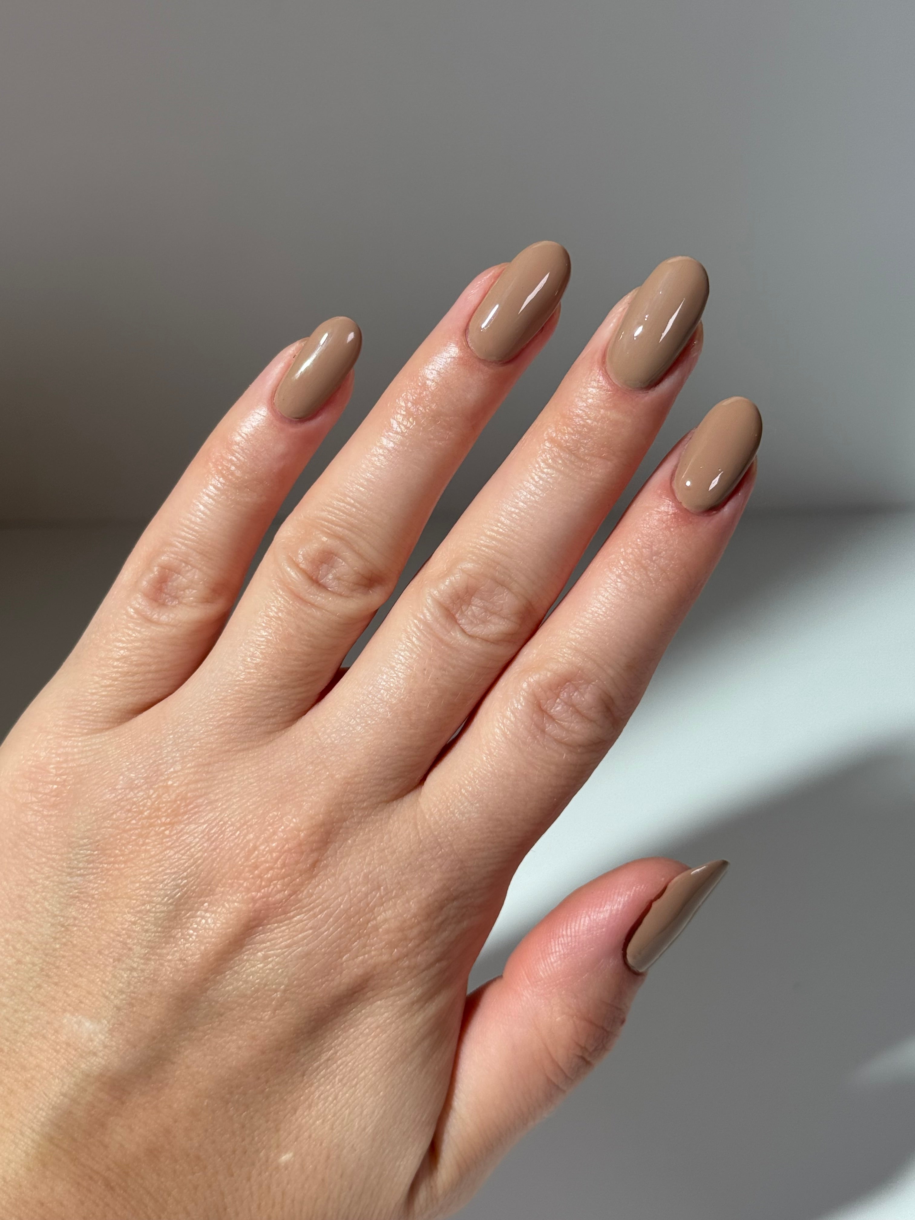 nailberry-honesty-nagellack-karamell-beige-opaque image 4