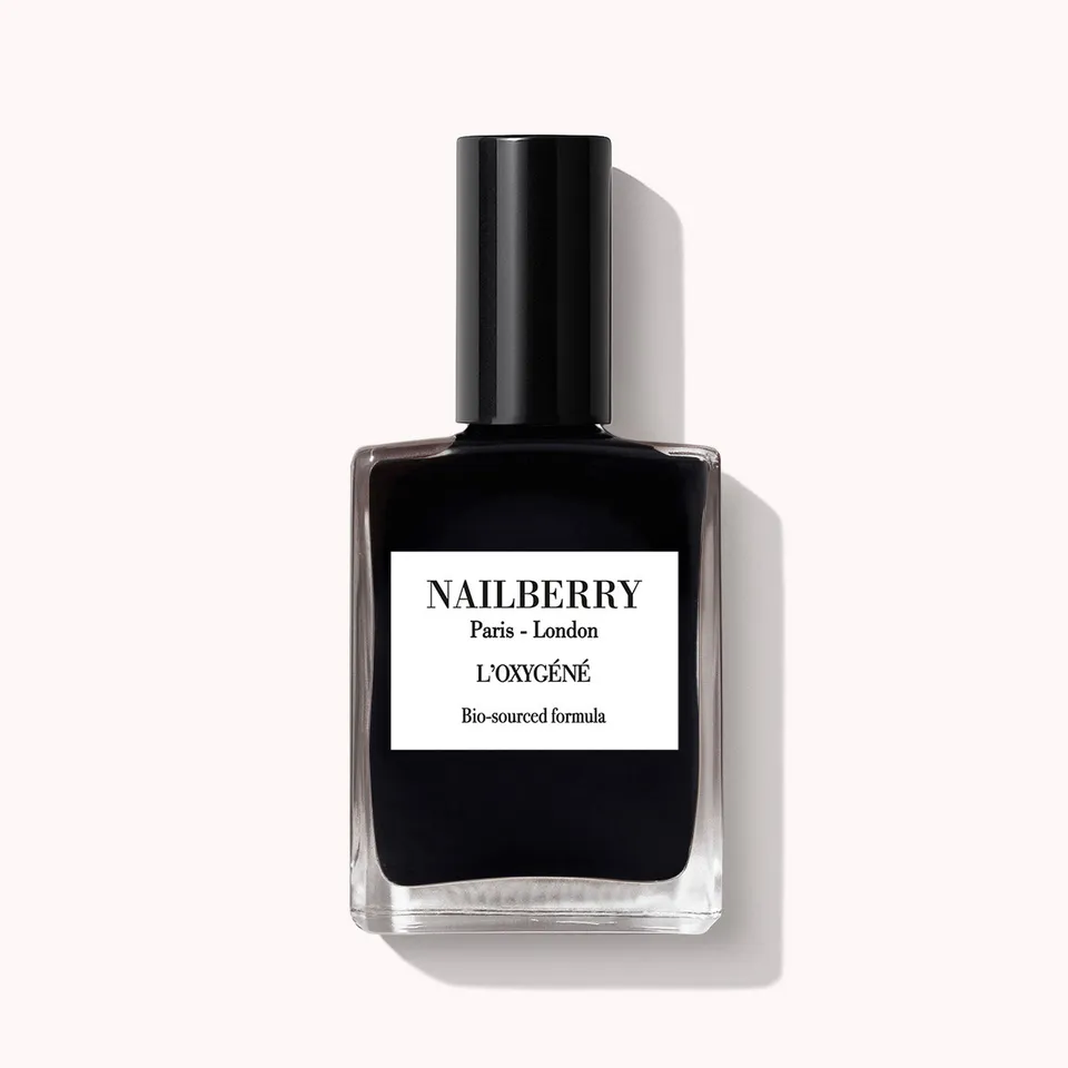 nailberry-black-berry-opaquer-nagellack-tief-schwarz image 1