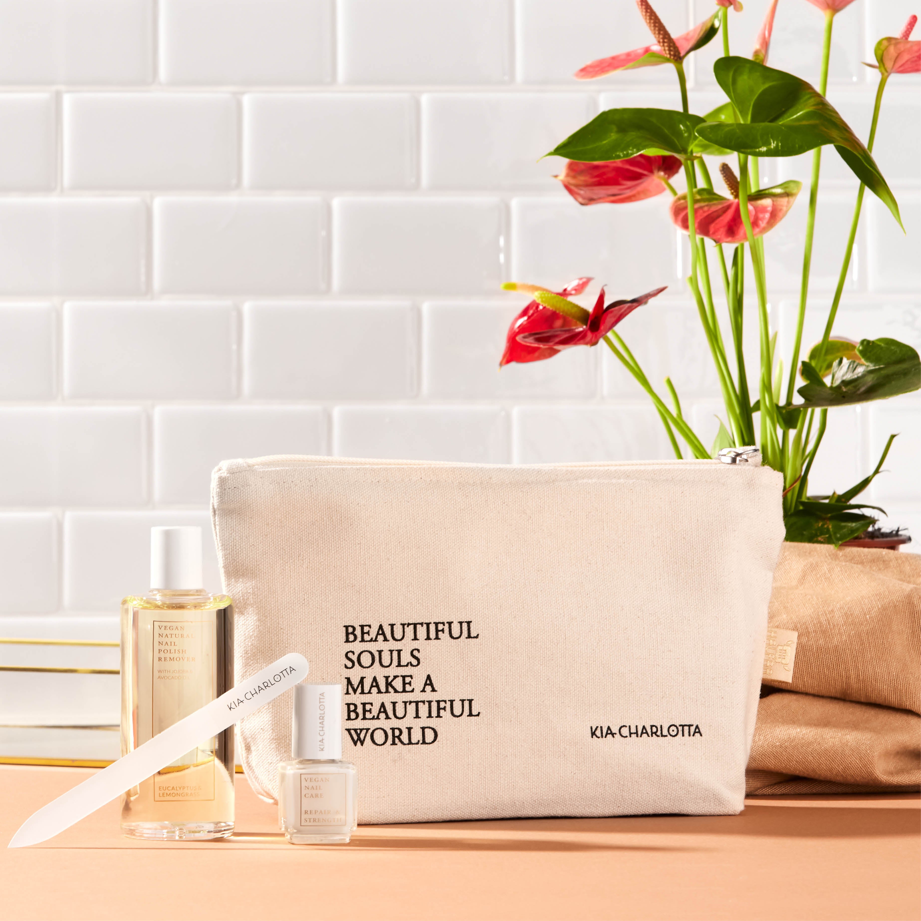 kia-charlotta-beauty-bag-kosmetiktasche image 2