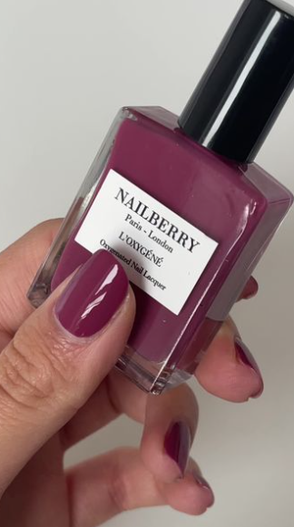 nailberry-fashionista-nagellack-warm-creamy-lilac-opaque image 3