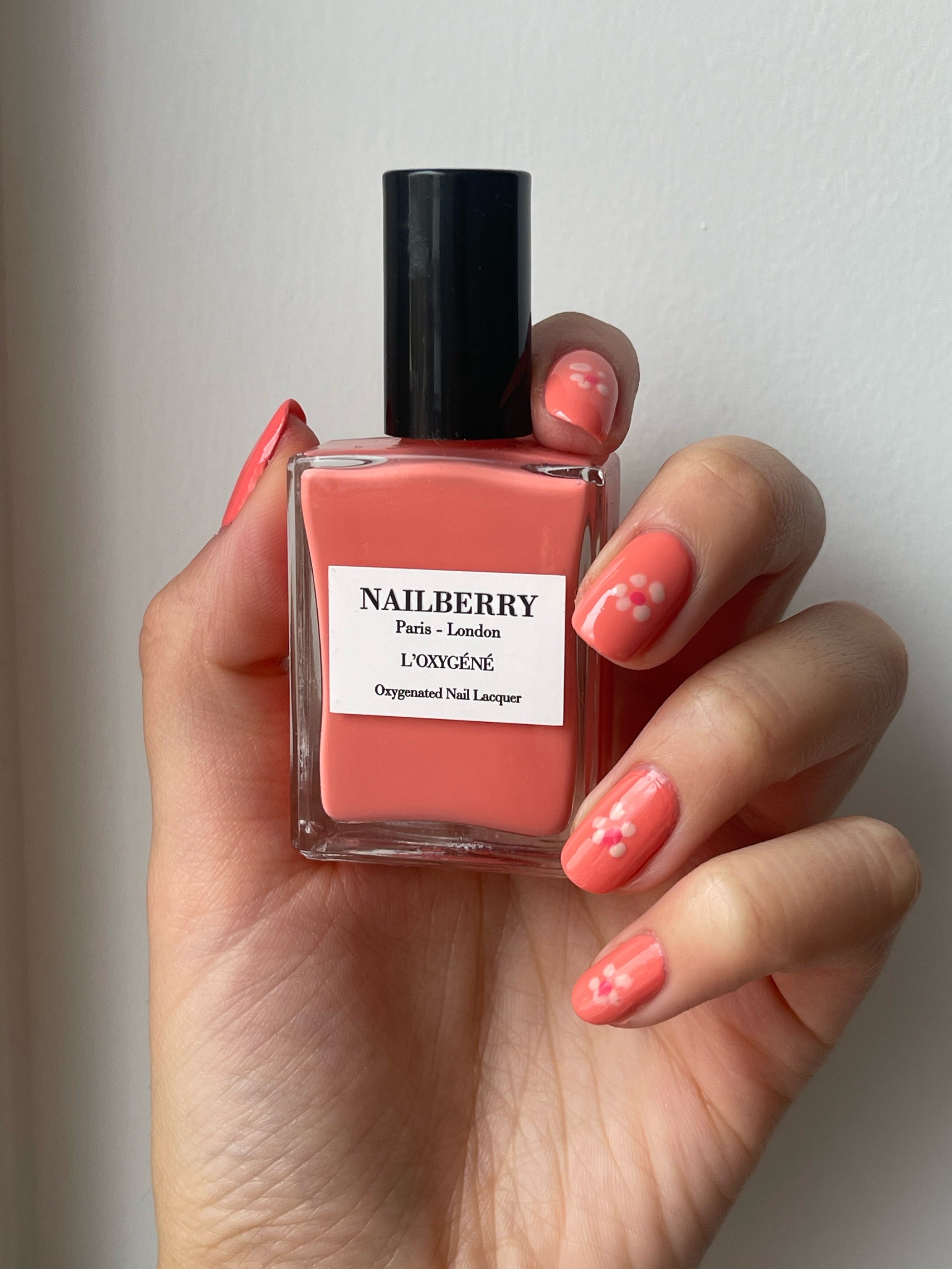 nailberry-peony-blush-nagellack-light-coral-opaque image 4