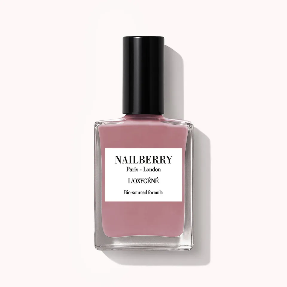 nailberry-love-me-tender-nagellack-cremiges-rosen-beige-opaque image 1